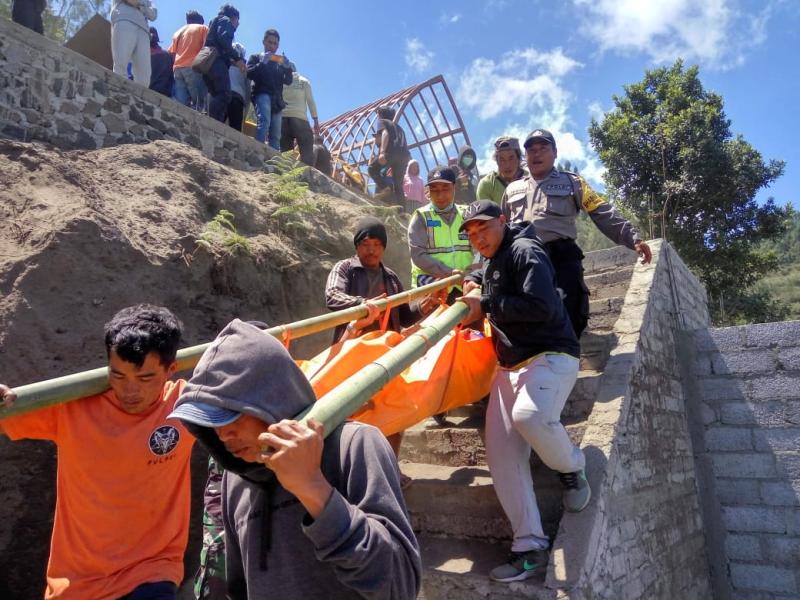  Pekerja Proyek  Villa Tewas Tertimbun Longsor Bali Tribune